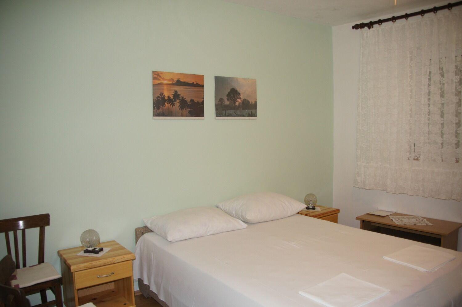 Apartments Sonja - By The Sea Zivogosce Bagian luar foto