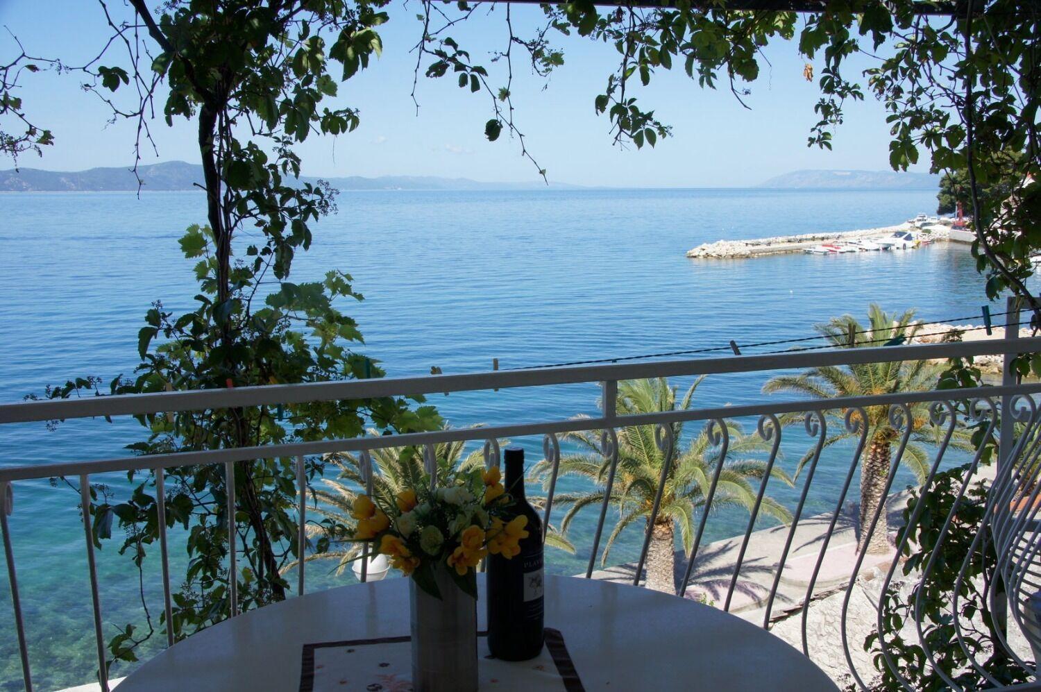 Apartments Sonja - By The Sea Zivogosce Bagian luar foto
